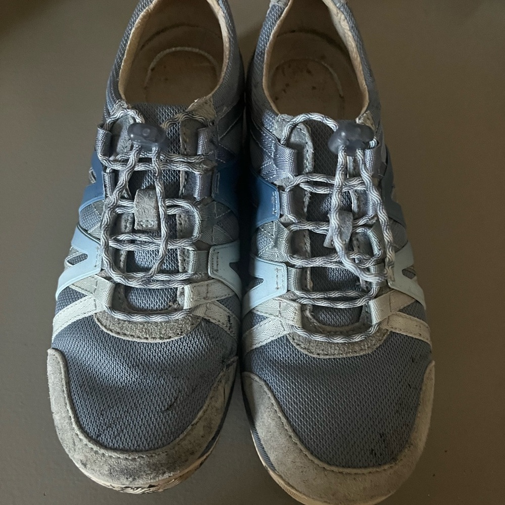 Women Dansko tennis shoes